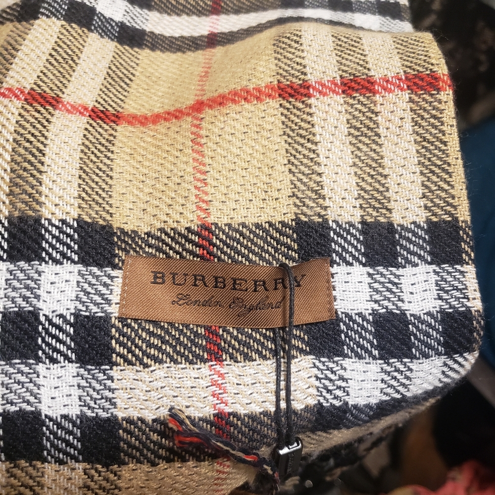 Burberry scarf